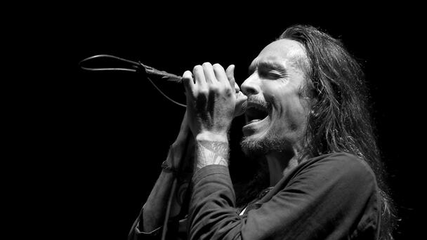Incubus Perform "Wish You Were Here" On Kimmel Ahead Of Album Re-Release