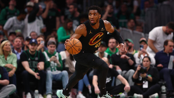Celtics Blow Out Cavaliers In Game One