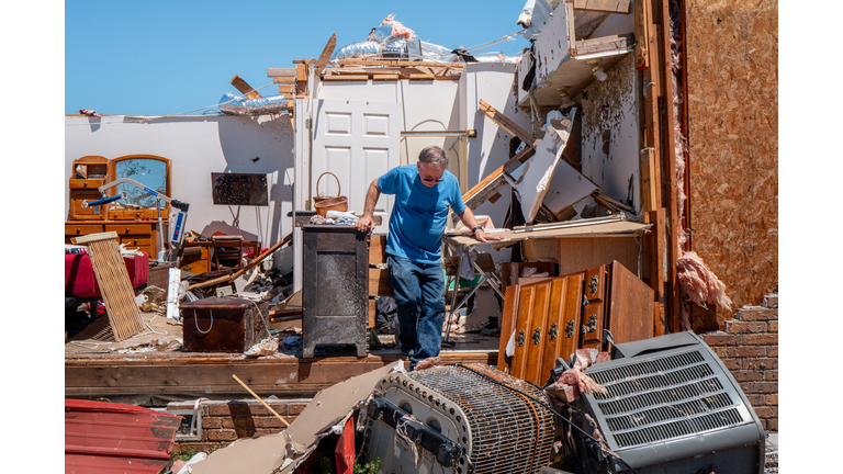 Oklahoma Town Of Barnsdall Hit By Deadly Tornado