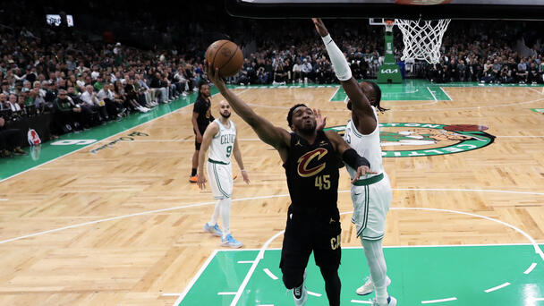 Cavaliers Blow Out Celtics To Even Series 1-1