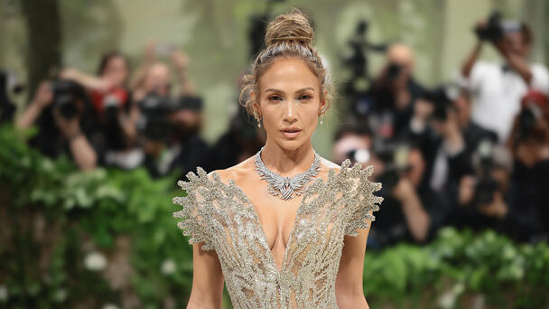 Jennifer Lopez Gets Dragged Online After Viral Video of Her at Met Gala