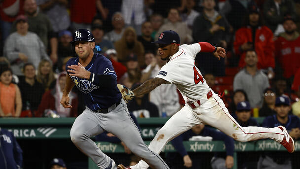 Red Sox Beat Rays In Extras To Even Series