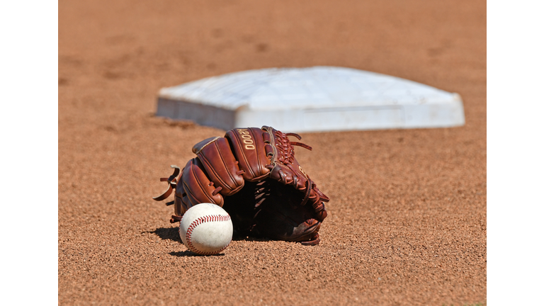 College World Series - Michigan v Vanderbilt - Game One