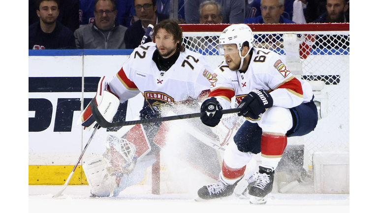 Florida Panthers v New York Rangers - Game One