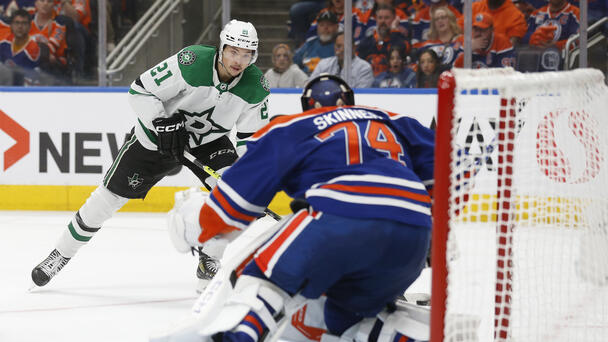 Robertson, Stars Defeat Oilers To Take 2-1 Series Lead