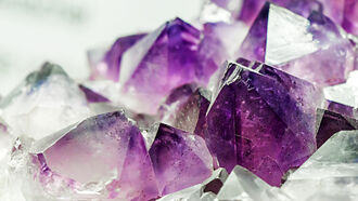 Gemstone Wisdom / Paranormal Perspectives
