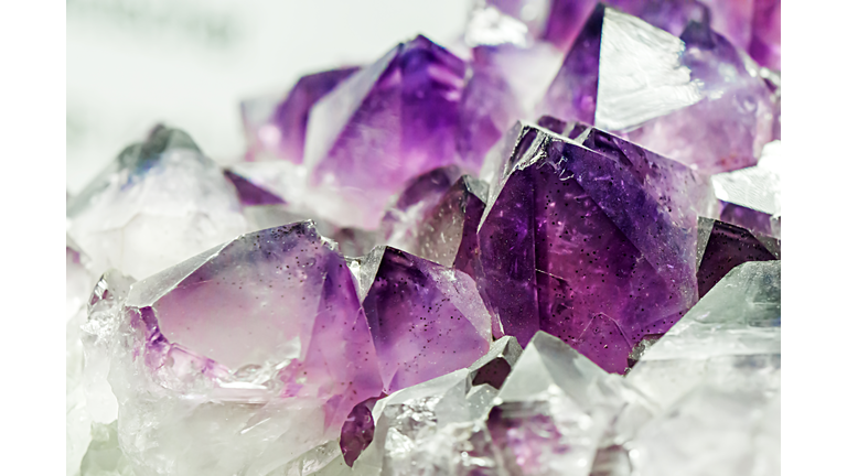 Gemstone Wisdom / Paranormal Perspectives