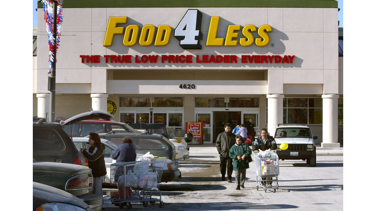 Food 4 Less Opens First Store In Chicago