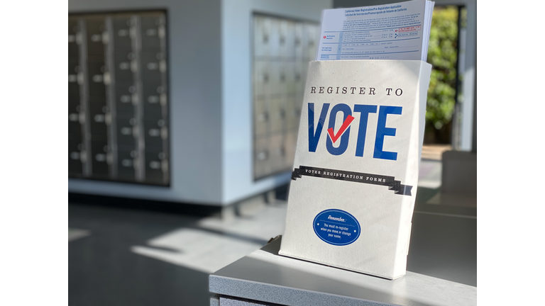 Register to vote application display in Post Office