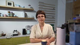 Hammer-Wielding Barista Smashes Customer's Windshield