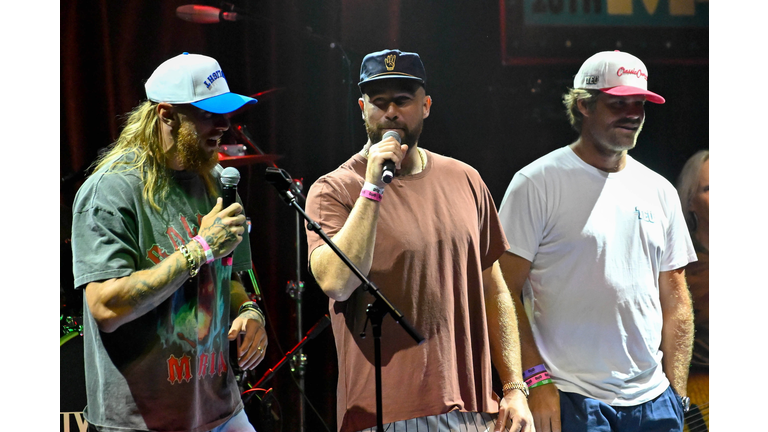 Tight Ends & Friends Concert