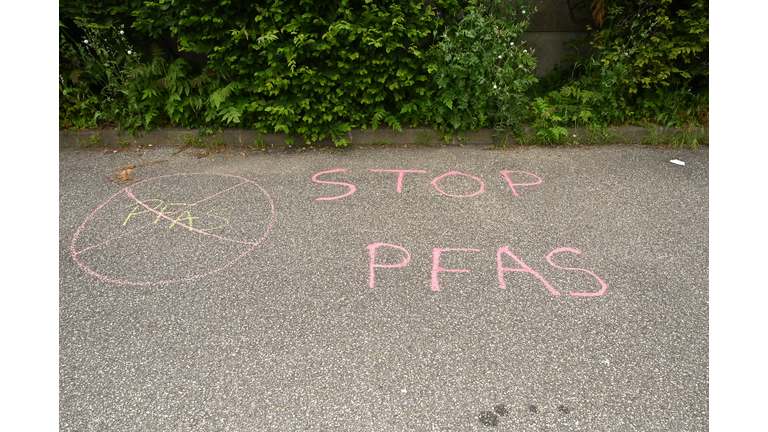 FRANCE-WALK-AGAINST-ETERNAL-POLLUTANTS-PFAS-OULLINS-PIERRE-BENIT