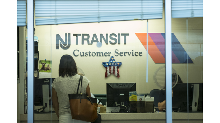 More Delays For New York Commuters As Another Train Derails At Penn Station