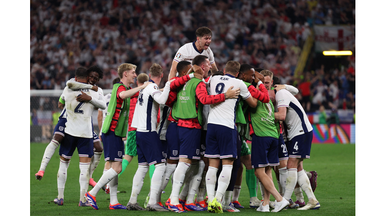 TOPSHOT-FBL-EURO-2024-MATCH50-NED-ENG