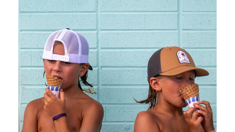 2 Local Ice Cream Shops Offer Free Ice Cream For Kids Who Can Recite Pledge of Allegiance 