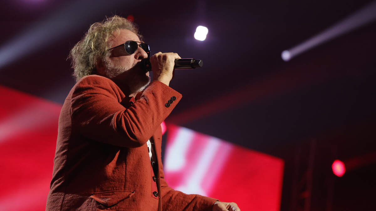 Sammy Hagar kicks off "Best of All Worlds" VH tribute tour See the