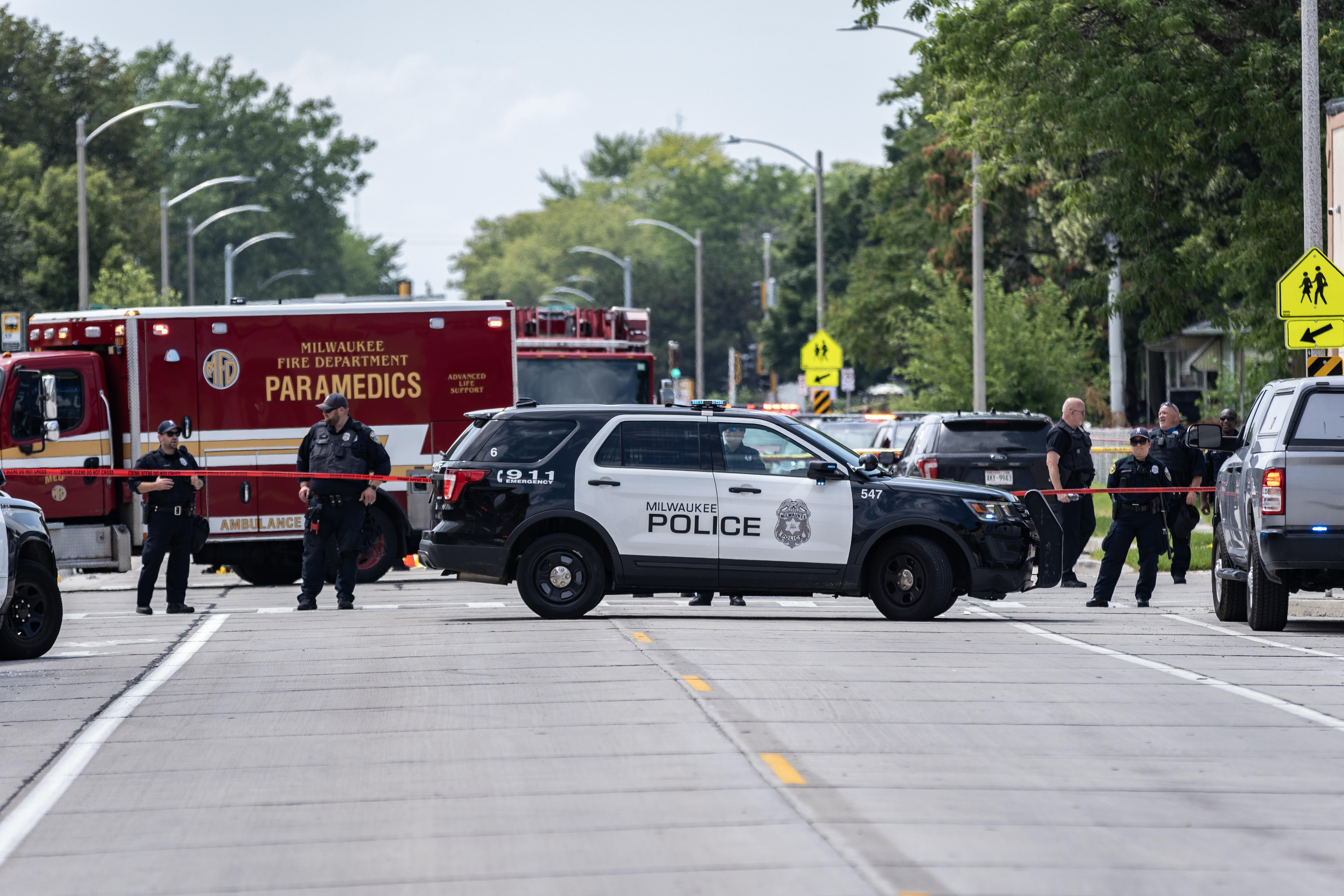 Police Officer Fatally Shoots Knife-Wielding Man Near RNC Venue ...