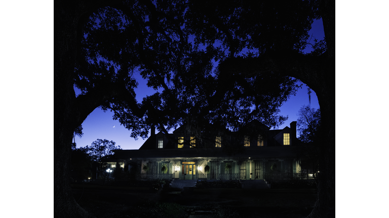 Child Ghosts Caught on Camera at 'Most Haunted' Mansion