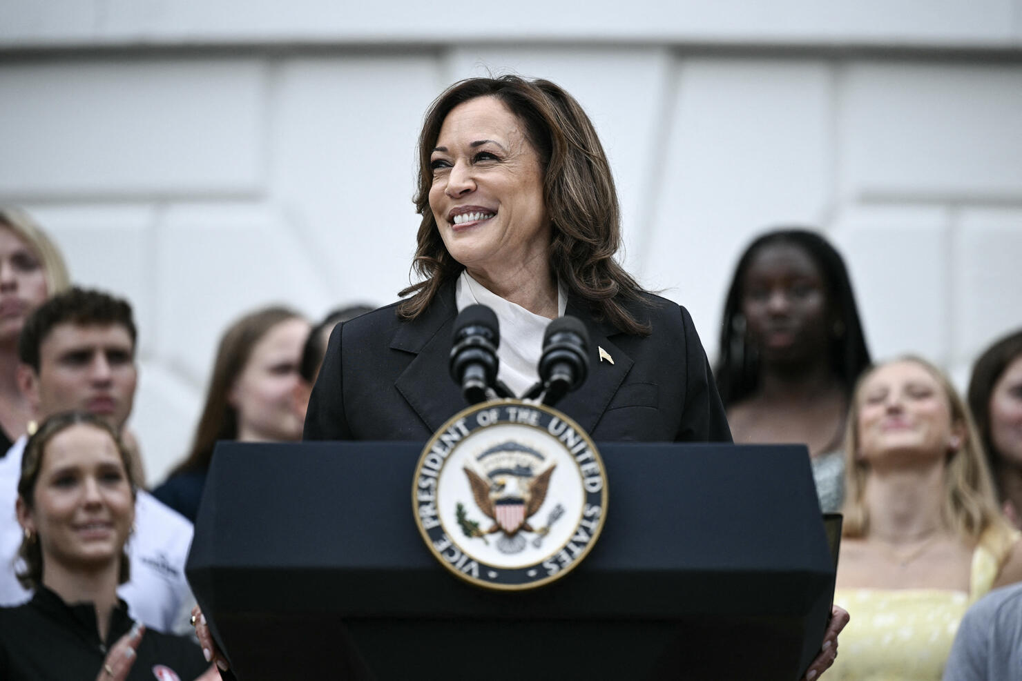 US-POLITICS-VOTE-BIDEN-HARRIS