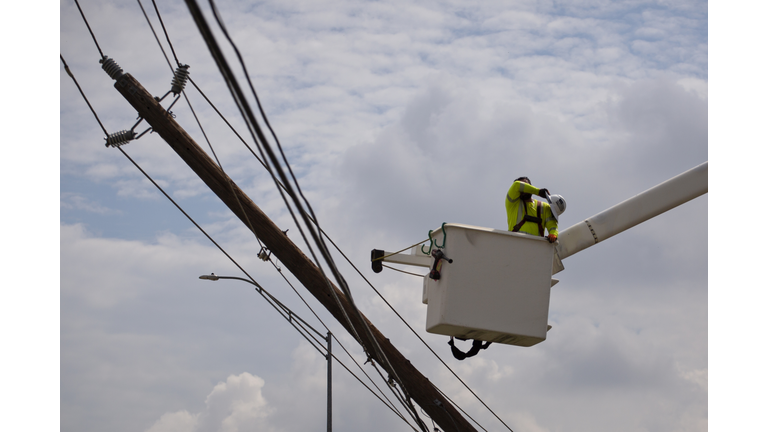 Widespread Outages Continue In Houston After Hurricane Beryl Knocked Out Power For Millions