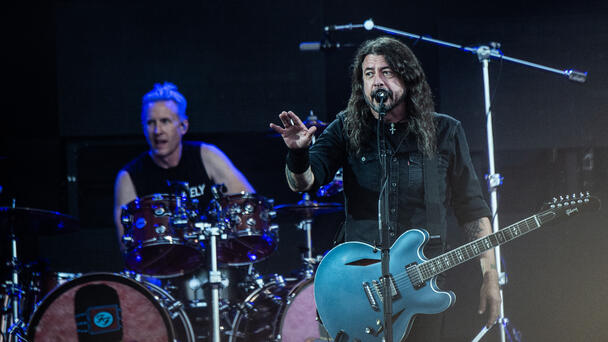 Dave Grohl Teases Cincinnati About Jerry Springer