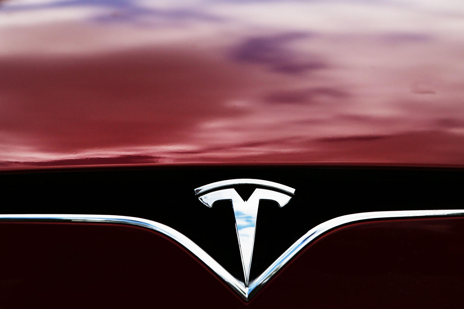 Investigation Continues Into Tesla Driver's Death While In Autopilot Mode