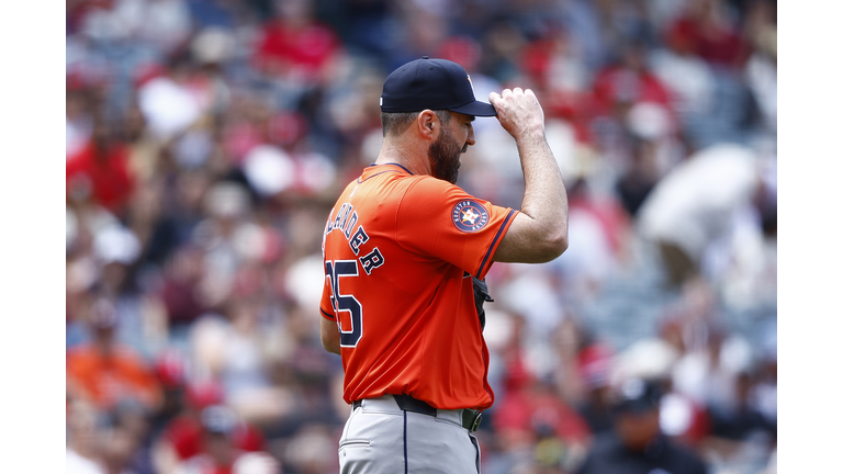 Houston Astros v Los Angeles Angels