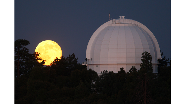 Moon Appears Larger Than Normal, As Its Closer To Earth