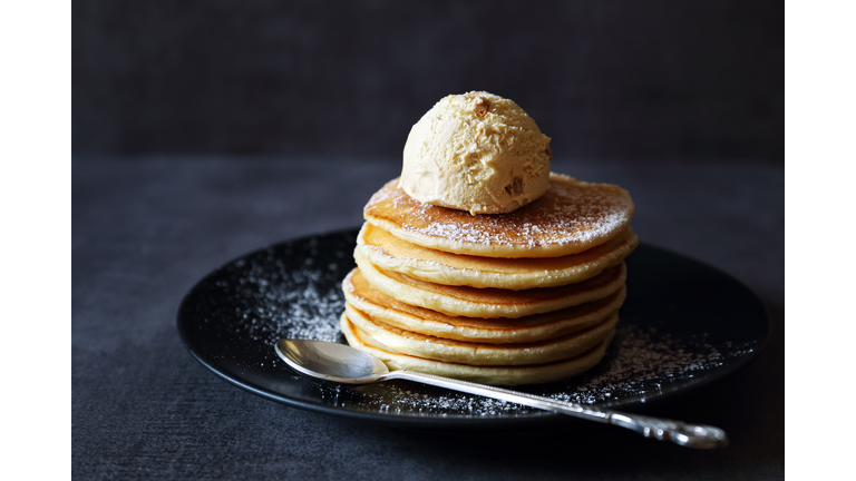 Pancakes with ice cream