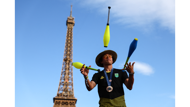 TOPSHOT-OLY-PARIS-2024-CHAMPIONS PARK