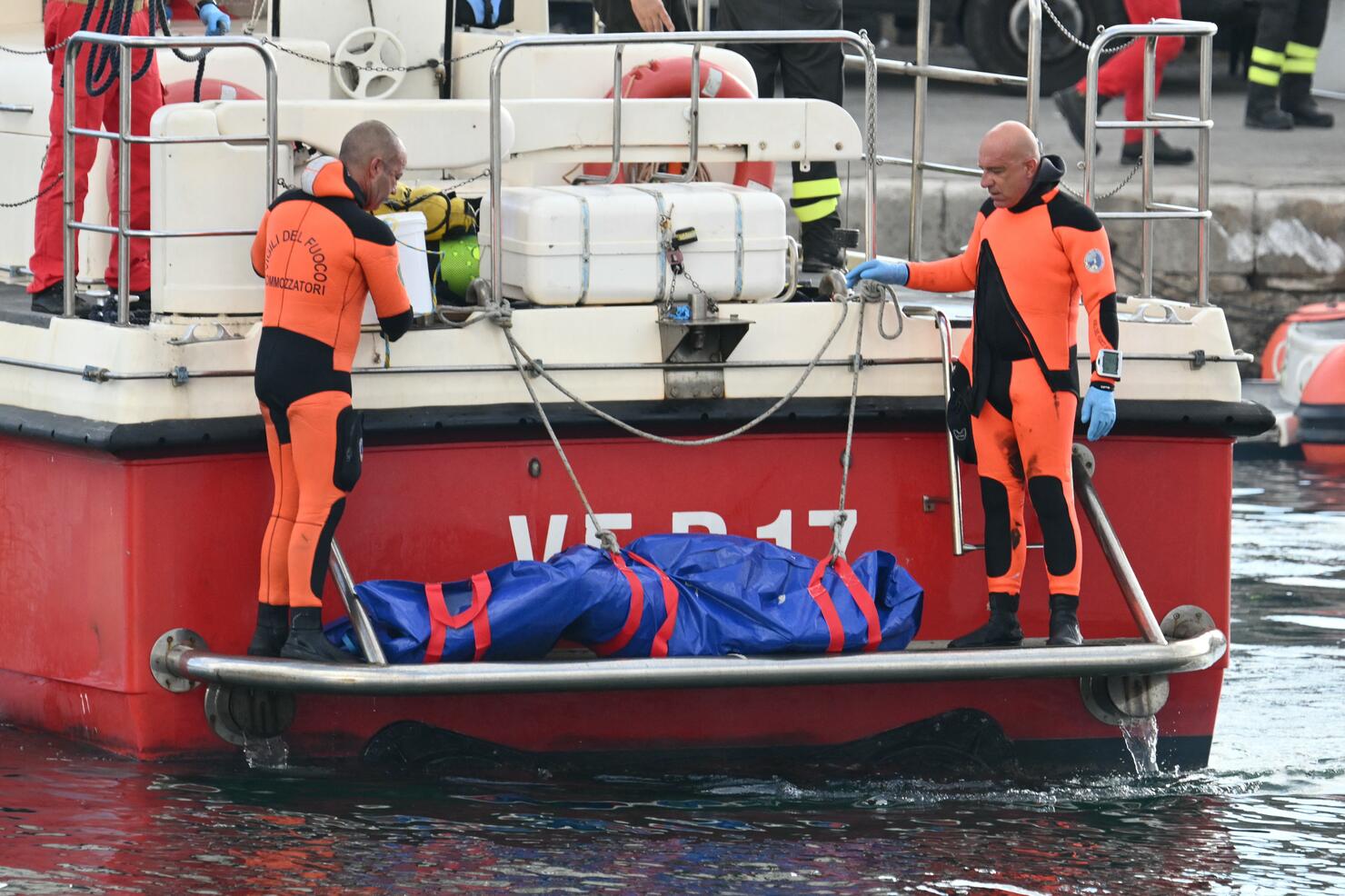 TOPSHOT-ITALY-MARITIME-ACCIDENT-BRITAIN