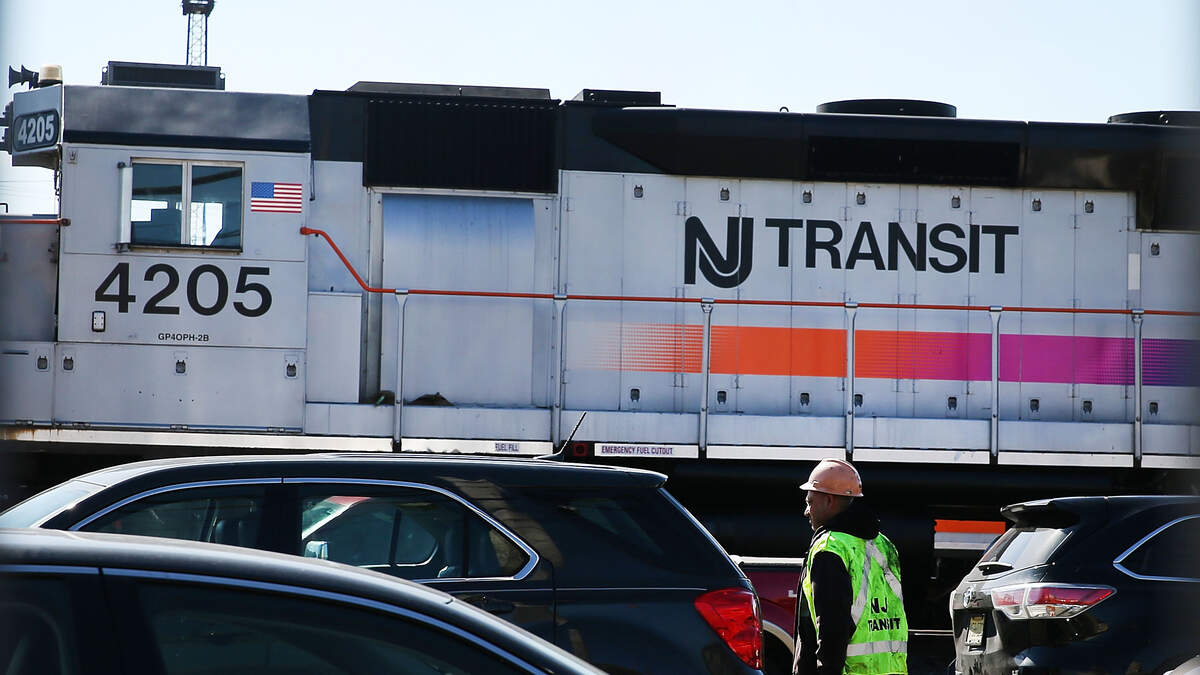 NJ Transit Partners with U.S. Army Reserve to Provide Jobs for Soldiers | 106.3 The Bear