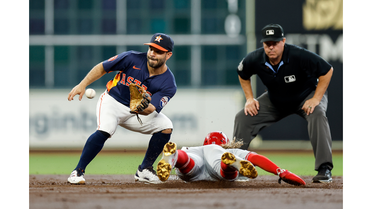 Los Angeles Angels v Houston Astros