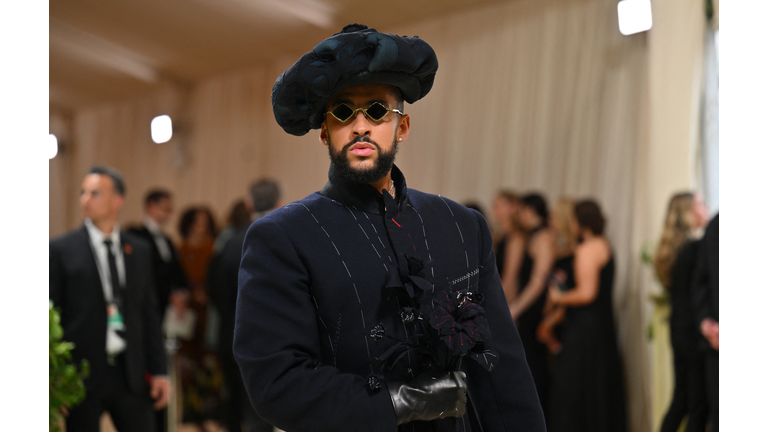 TOPSHOT-US-ENTERTAINMENT-FASHION-METGALA-CELEBRITY-MUSEUM