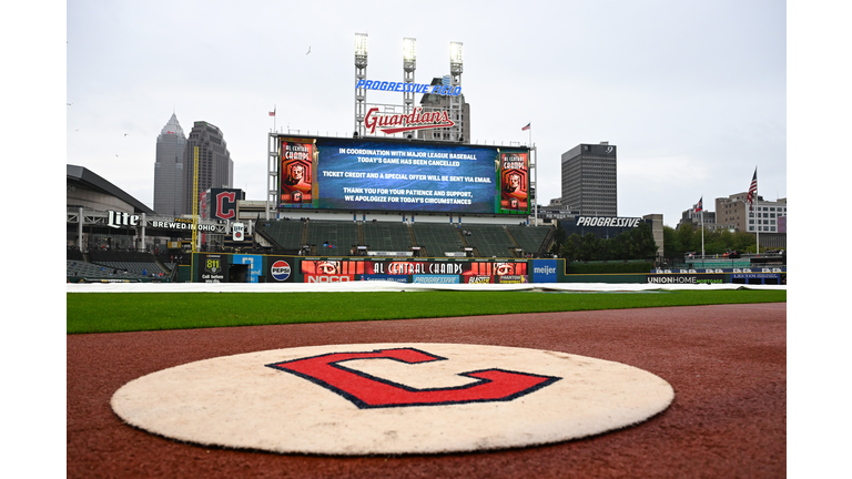 Houston Astros v Cleveland Guardians