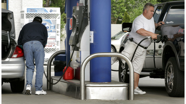 Michigan Gas Station Temporarily Rolls Back Prices