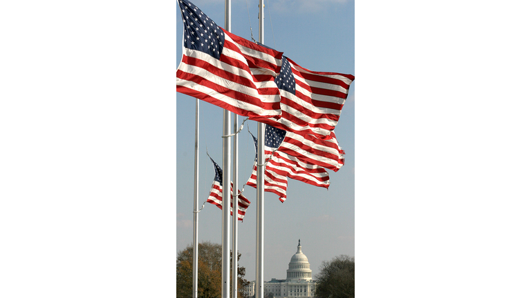 US-PEARL HARBOR-FLAGS