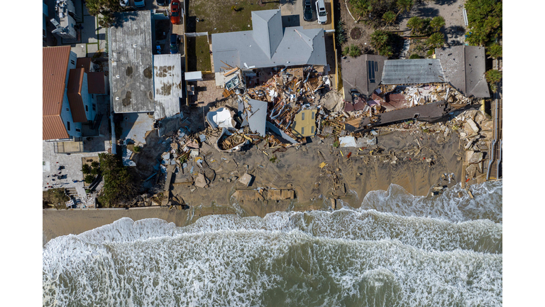 TOPSHOT-US-WEATHER-HURRICANE-FLORIDA-NICOLE