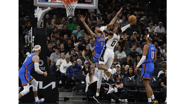 Oklahoma City Thunder v San Antonio Spurs