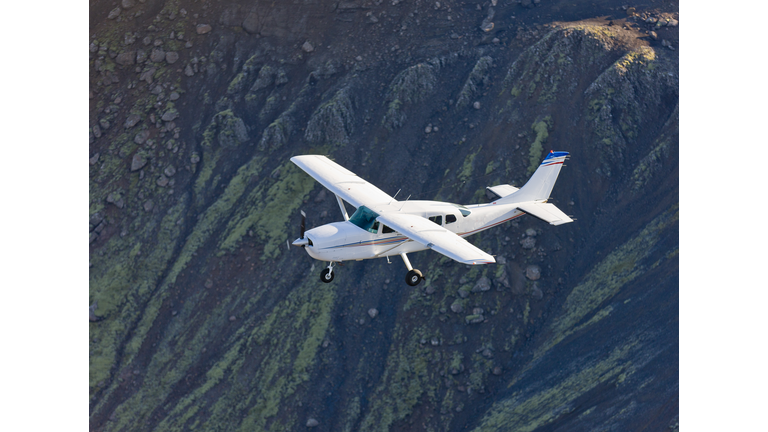 Airplane in flight