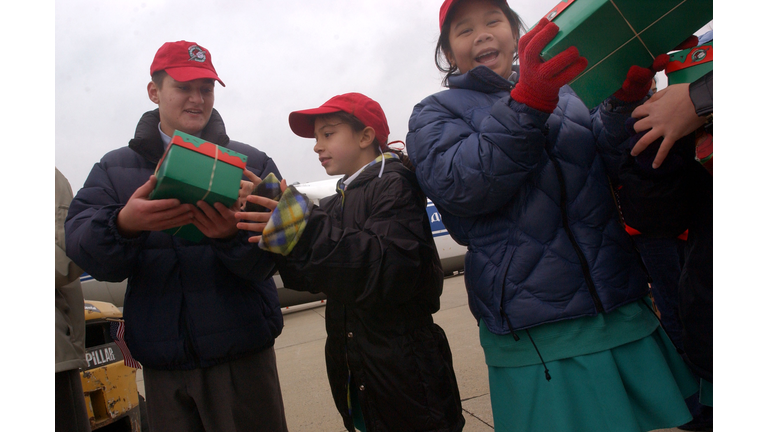 Shoe box Gifts Fly To Afghan Children