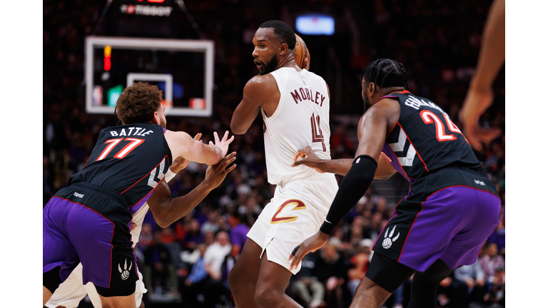 Cleveland Cavaliers v Toronto Raptors