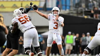 Texas Longhorns Top Vanderbilt 27-24