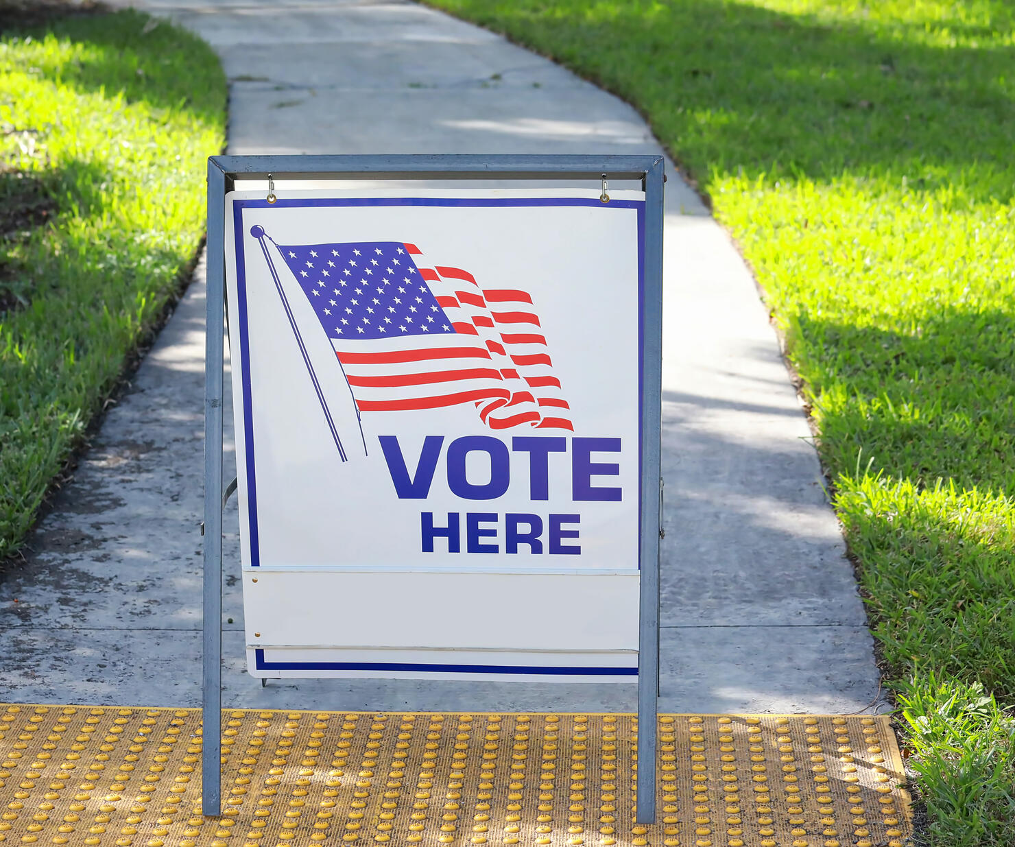 Vote Here Sign in the USA