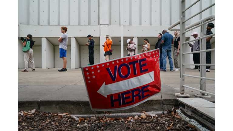 US-VOTE-POLITICS-EARLY VOTING