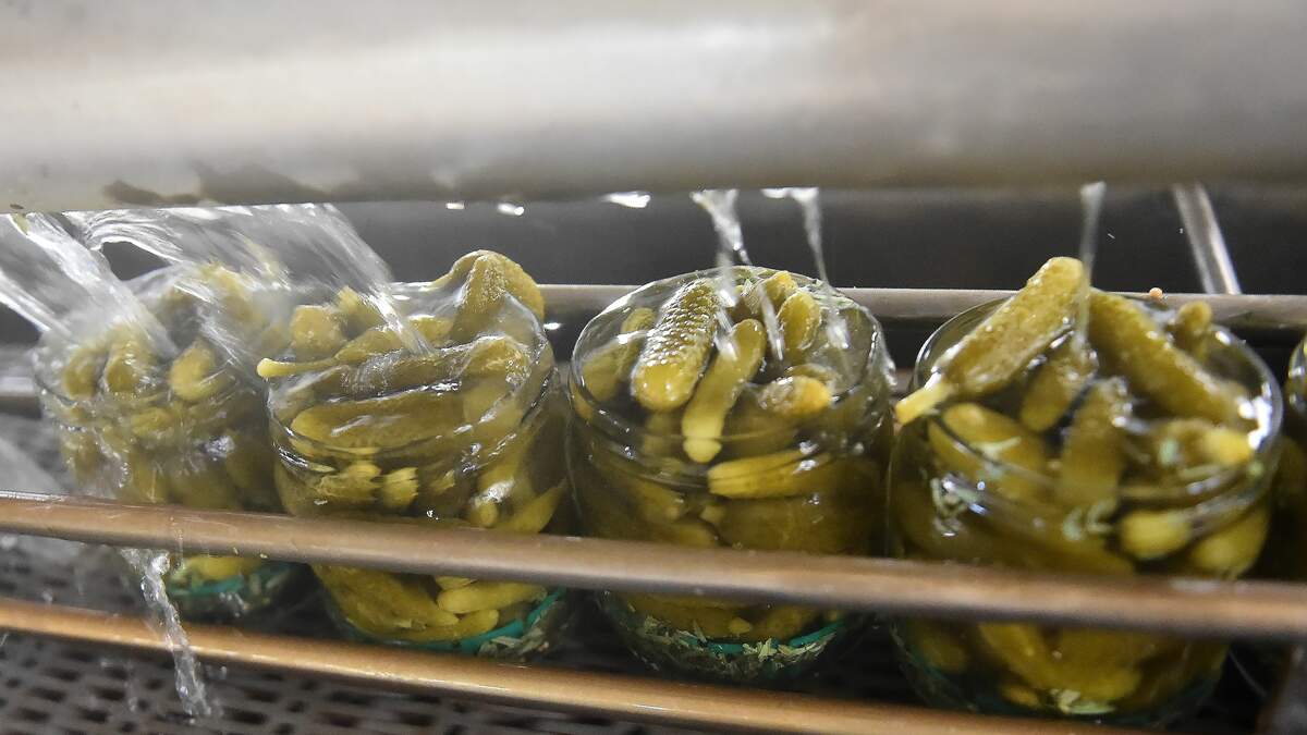 Today Is National Pickle Day . . . Do You Drink the Juice Out of the Jar? 94.5 The Buzz The