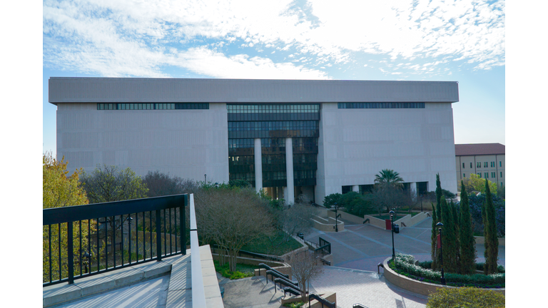 Alkek library at Texas State University