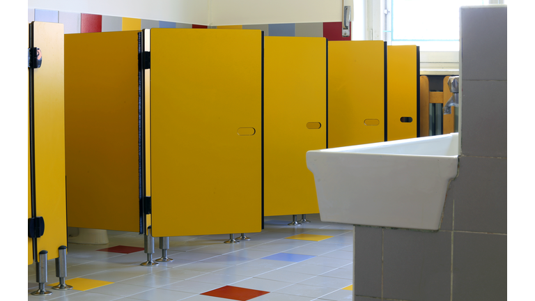 nursery bathrooms with yellow doors of cabins