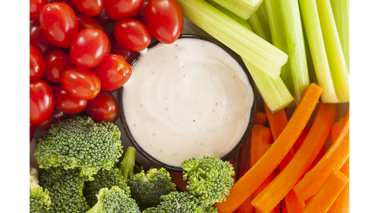 Organic Raw Vegetables with Ranch Dip