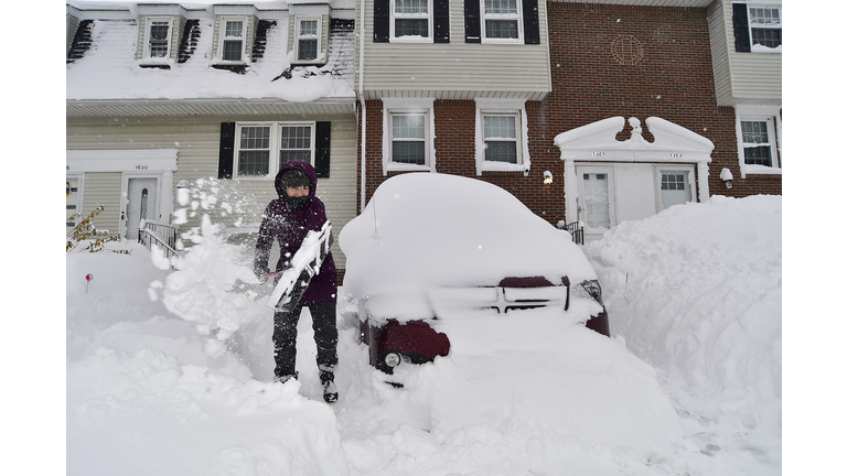 Winter Storm Brings Heavy Snow To Great Lakes Region
